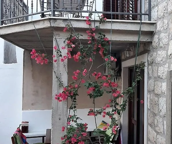 By The Sea Mali Apartament *